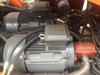 廣西扒渣機(jī) 二手輪胎式爬扒機(jī) 礦山機(jī)械設(shè)備扒渣機(jī)_襄陽(yáng)永力通機(jī)械銷售部 - 商國(guó)互聯(lián)網(wǎng)