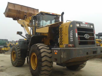 【成都出售17年二手50裝載機(jī)現(xiàn)貨2020熱銷車型】- 