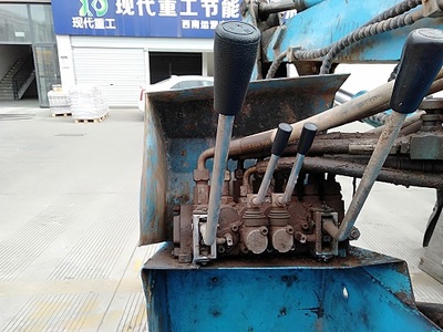 銷往重慶7成新二手舊扒渣機,60輪胎皮帶扒渣機