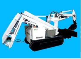 山東鏟運(yùn)機(jī)批發(fā)供應(yīng)信息——挖掘裝載機(jī)選購(gòu)指南